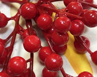 Valentines day red berries  Mini Stamens smooth Artifical Flowers Small Berry Christmas Wedding Party DIY Gift Box Decorations 15 stems