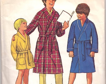 Vintage Simplicity Boys Girls Robe Pattern 9635 Size 8 from 1971