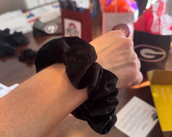Drink Cap Scrunchie - Stylish Drink Protector for Any Occasion