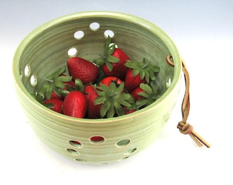 Pottery Berry Bowl / Colander / Fruit Strainer