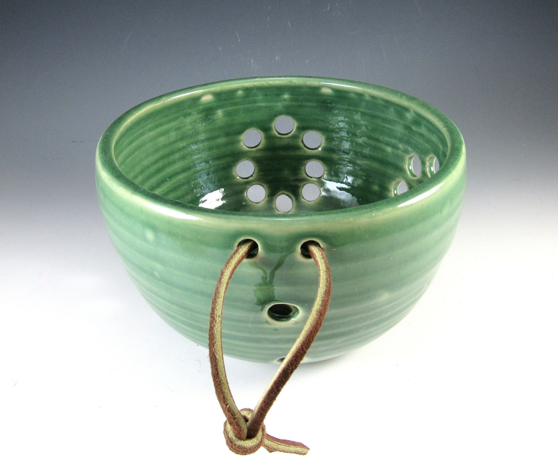 Pottery Berry Bowl / Colander / Fruit Strainer/berry - Etsy