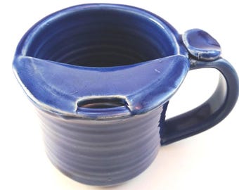 Taza con bigote hecha a mano: taza de café de cerámica de 7-8 onzas con protector