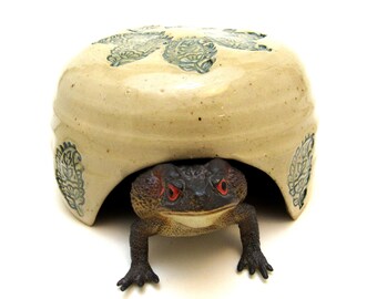 Toad House/Toad home/Toad Abode/Hamster House/Garden Art