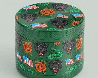 Pantera negra y serpiente enroscada únicas molinillos de metal verde