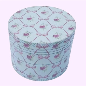 Bows Roses Flowers Girly Style Herb Crusher Grinder