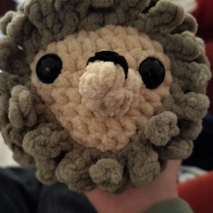 Hedgehog crochet low-sew pattern