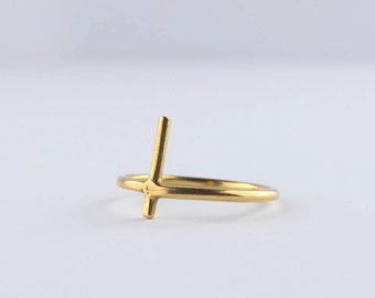 Gouden Midi Ring. Kruis Ring. Delicate Ring. Middelvinger ring. Boven Knokkel Ring. Sierlijke gouden ring. Pink ring. Delicate sieraden