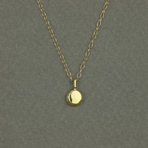 Solid 18ct Gold Minimalist Pebble Necklace. Dainty Simple 18k Real Gold Pendant Necklace image 2
