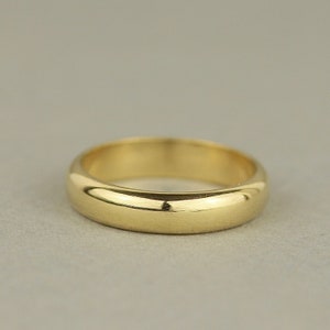 18 Karat Gelbgold Herren Ehering. 4mm breit Schlichte D-Form gewölbter Ehering. Recycelter Schmuck Bild 7