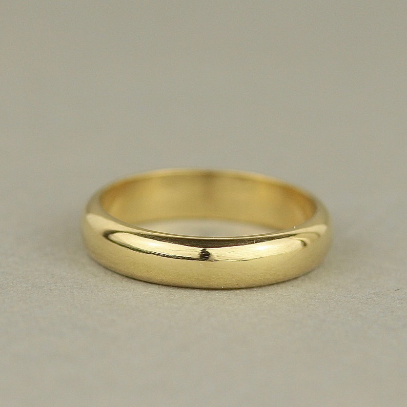 18 Karat Gelbgold Herren Ehering. 4mm breit Schlichte D-Form gewölbter Ehering. Recycelter Schmuck Bild 7