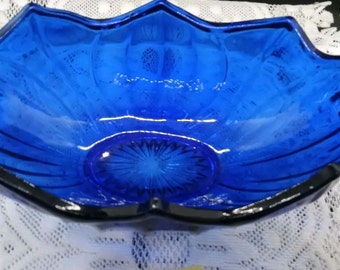 piatto in vetro blu di metà secolo