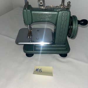 Betsey Ross USA Sewing Machine