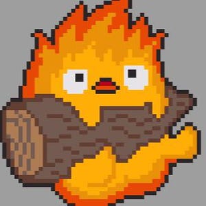 Può includere: Un'illustrazione pixel art di uno spirito di fuoco che tiene un ceppo di legno. Lo spirito è giallo e arancione con un becco rosso e grandi occhi bianchi. Il ceppo è marrone e ha una texture di venature del legno.