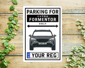 "Personalisiertes ""Cupra Formentor"" Parkschild mit individuellem Nummernschild - verschiedene Farben und Varianten der Beschriftung."