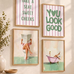 Ensemble de 4 décorations murales humoristiques pour salle de bain : affiche « Take a Seat Sweet Cheeks », poster « You Look Good », décoration de baignoire rose, galerie de salle de bain (téléchargement numérique)