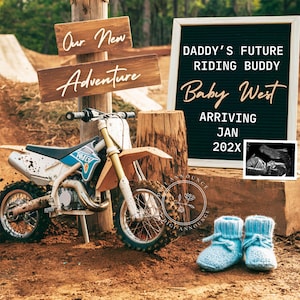 Annuncio di gravidanza digitale Dirt Bike dicembre per i social media, Annuncio di nascita in moto con foto ecografica, Modello modificabile