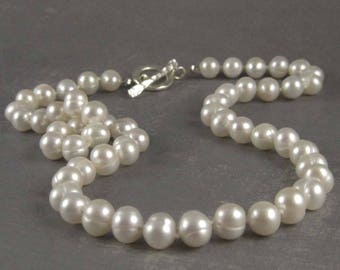 Single strand pearls | Etsy