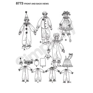 K&ouml;nnte beinhalten: Ein Schnittmusterbogen mit der Aufschrift 8773 FRONT AND BACK VIEWS mit Strichzeichnungen von vier verschiedenen Clownskost&uuml;men, gekennzeichnet mit A, B, C und D. Die Abbildungen zeigen verschiedene Overalls, H&uuml;te, Kragen und Kleider mit Konstruktionsdetails.