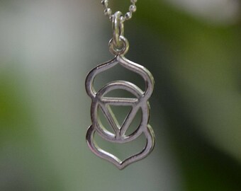 Third Eye Chakra Necklace Sterling Silver, Third Eye Chakra Necklace, Ajna Chakra, Meditation Jewelry, Yoga Jewelry, Third Eye Chakra Charm