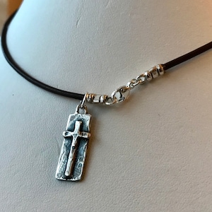 Collier croix en cuir argenté rectangulaire pour garçon, cadeau de première communion pour garçon, collier de confirmation pour garçon, collier de baptême, collier croix