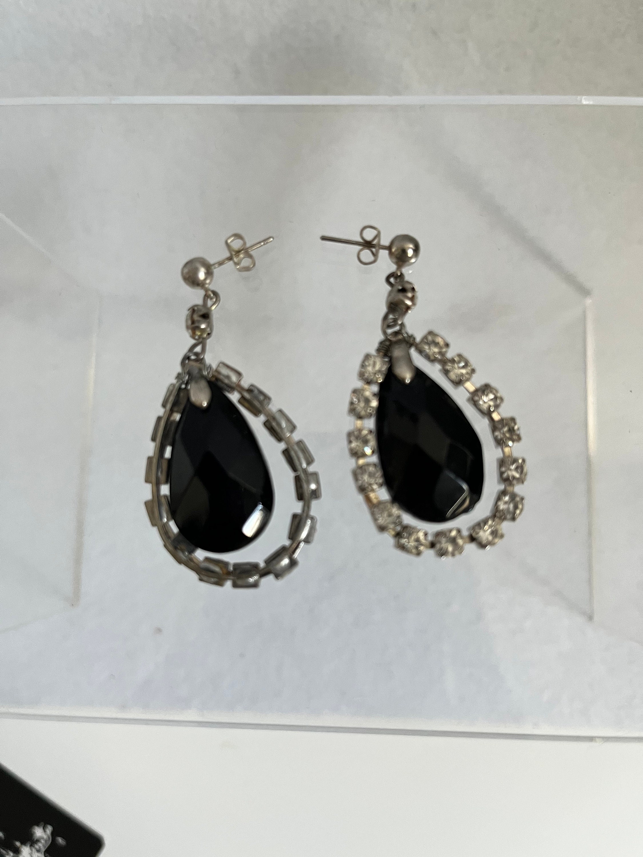 Elizabeth Taylor Oscars Black Tie Jewelled Earrings - Etsy
