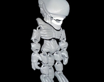 Xenomorph Flexi Figure | Alien Movie Collectible | Sci-Fi Fan Gift | Horror Desk Decor