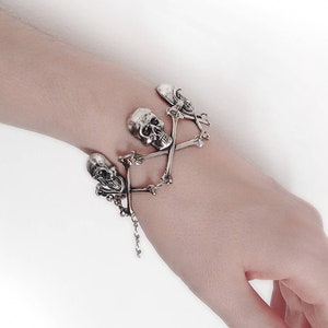 Halloween Jewelry Silver Skull Bracelet Men Gift for women Gothic Jewellery Skull Jewelry Silver Gothic Bracelet