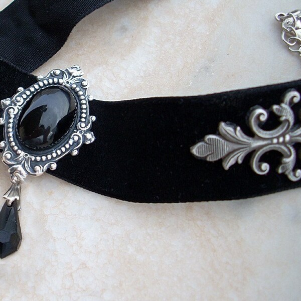 Victorian Choker Black Velvet Choker with Swarovski drop Victorian Jewelry Gothic choker Goth Jewelry Black Onyx womens gift