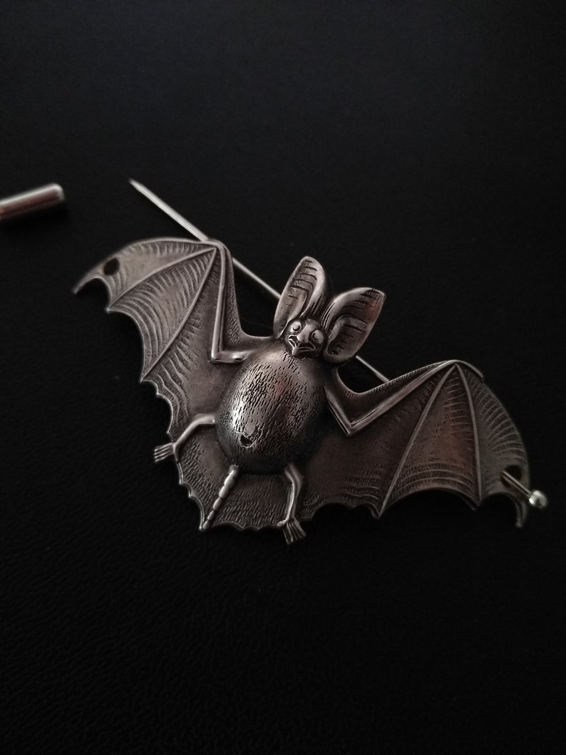 Silver Bat Pin Metal Bat Brooch Halloween Shawl Pin Gothic Etsy