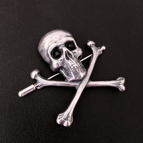 Large Skull Pin, Skull Brooch, Skull and Crossbones Shawl Pin, Hair Pin, Pirate Tie Pin, Steampunk Gothic Jewelry