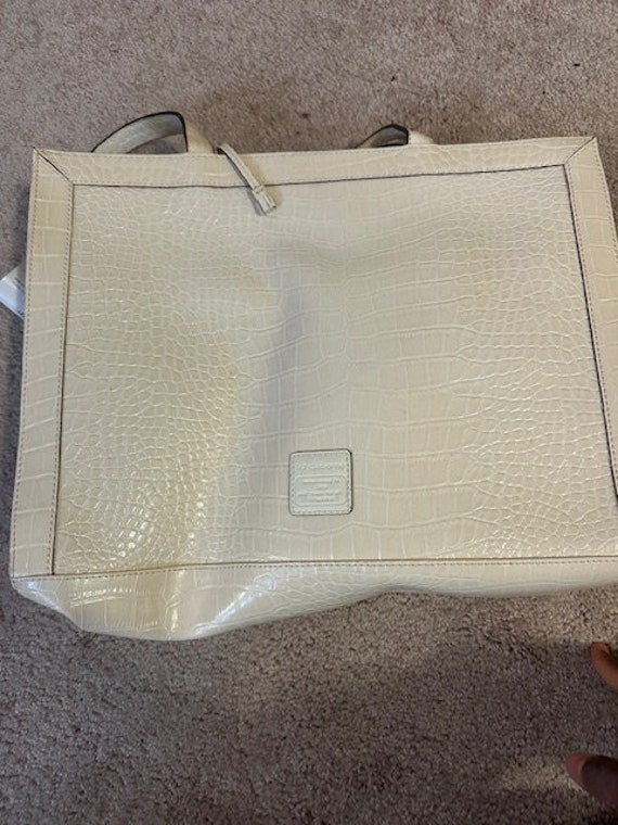 Vintage Liz Claiborne Faux Alligator Cream Shoulde