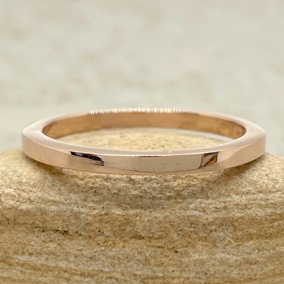 Square edge on sale wedding band