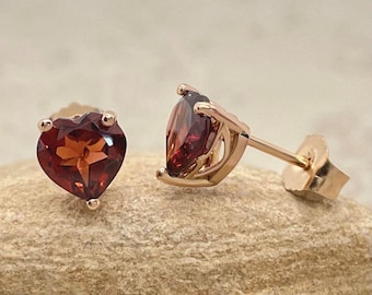 Pendientes de granate en forma de corazón, piedra natal de enero, con filigrana, plan de cuidado de por vida incluido, gemas auténticas LS6688