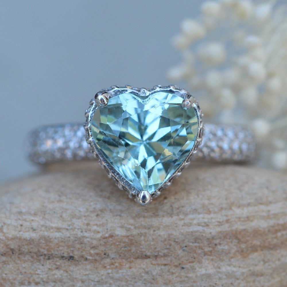 Aquamarine heart ring deals