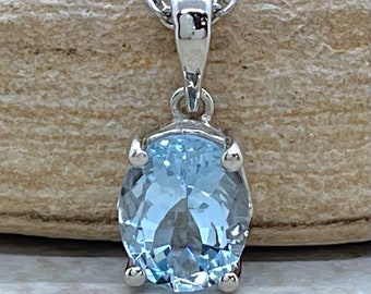 Oval Cut Aquamarine Pendant Handmade March Birthstone Necklace 9x7mm - LS6672