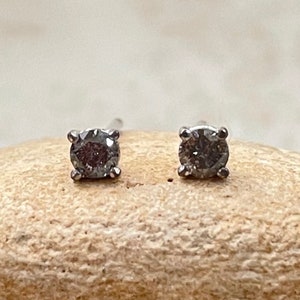 Tiny Garnet Stud Filigree Earring January Birthstone Gift