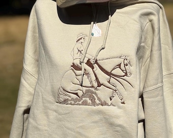 Sudadera o sudadera con capucha de cuello redondo con bordado de caballo de reining