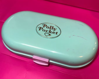 Jahrgang 1992 Bluebird Polly Pocket – Babysitting Stamper Compact – komplettes Set