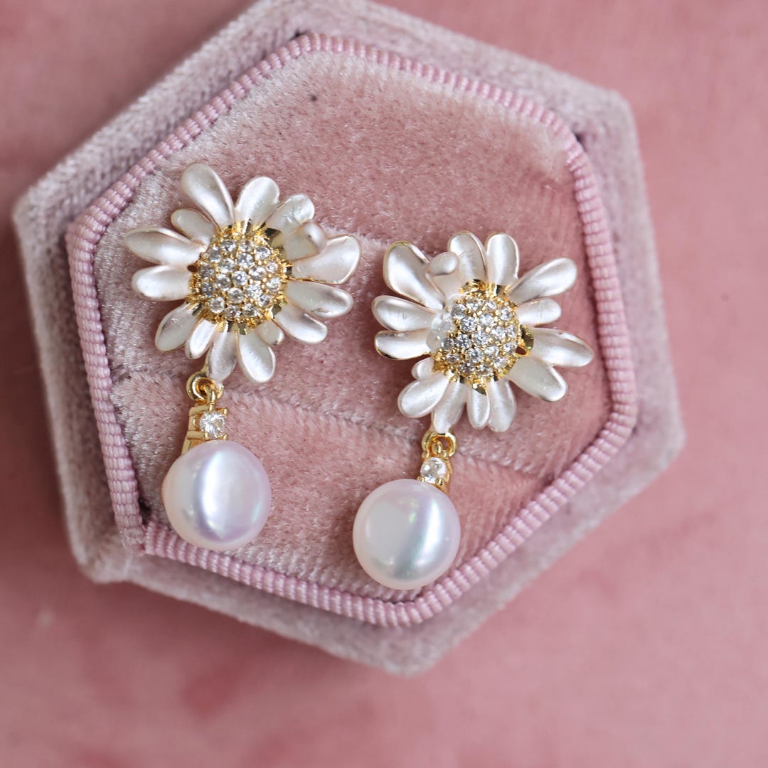 Bridal Daisy Pearl Drop Earrings | 14K Gold-filled Wedding Jewelry