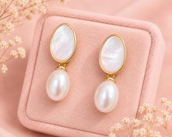 Pendientes vintage de perlas de agua dulce, pendientes de perlas doradas, pendientes ovalados, joyería de perlas hecha a mano, pendientes de novia, regalo para ella.