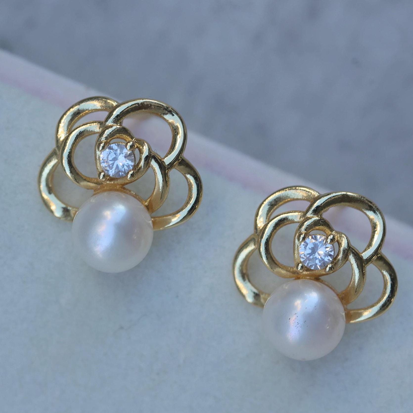 ◆VINTAGE HOLLYWOOD◆ Rose Blossom Pearl Earrings VH2435EA00 Vintage Rose Flower Pearl Earrings, 14k Gold Filled Studs