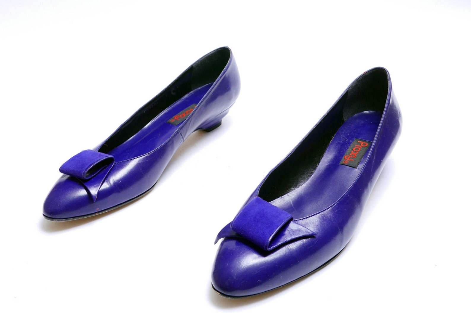 vintage 80s indigo violet proxy pumps// retro chic blue ballet flats // glam dress shoes// 8 1/2n size // 103