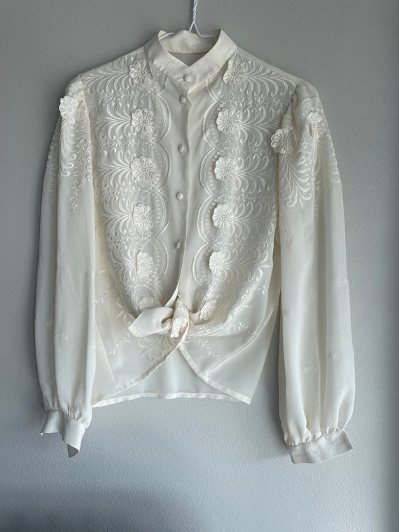 Vintage, appliqué, flower, blouse, off-white, semi