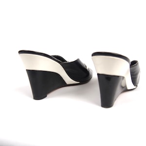 Size 7.5 8N 60s Wedge Slide // Open Toe Slip On Sandals // Black Patent Leather Slides // image 5