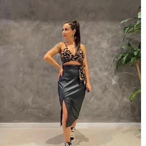 Women’s Black Lambskin Leather Midi Skirt with Side Slit Handmade Custom Fit High Waist Real Leather Elegant Casual Streetwear Fashion