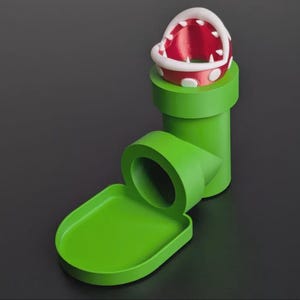Carnivorous Plant Dice Tower for Tabletop RPG, Retro Video Game Inspired Pipe Dice Roller, Geek Gift for DND Board Game Players