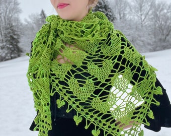 Crochet Hearts Shawl - Thick edition Green - Soft merino alpaca Triangle scarf - Handmade in Canada