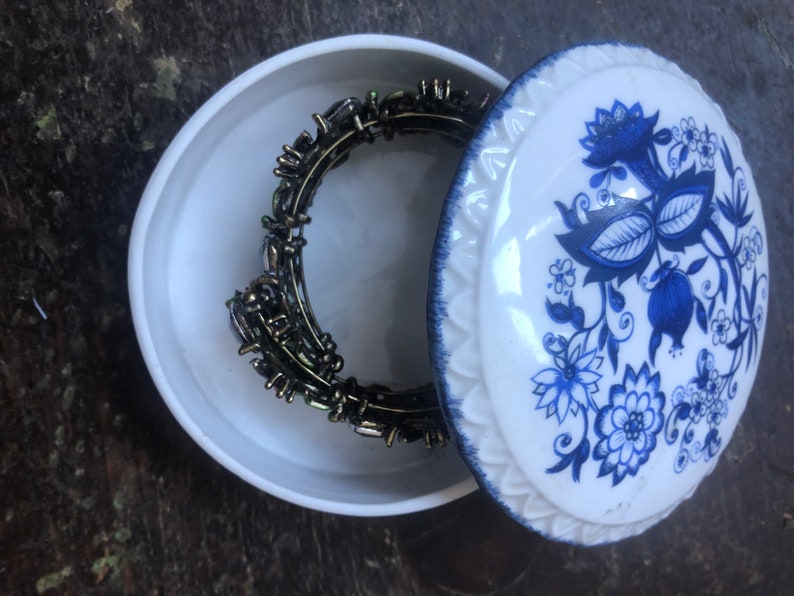 Blue White Porcelain Jewelry Box Two Boxes 2 pc Set shabby condition