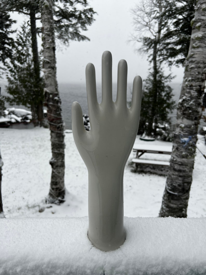 porcelain glove mold