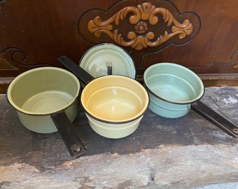Vintage Porcelain Pot Enamelware Collection 3pc w Lid Vintage Display Decor Kitchen Props Yellow Avocado Green Gold